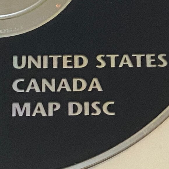 GM Cadillac Navigation Map Disc Version 1.0 Part Number 15906573U 86271-70V850 - Picture 7 of 13